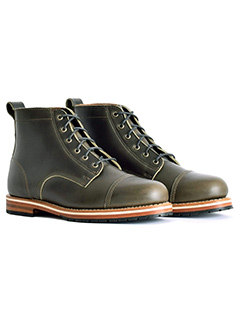 Helm Boots
